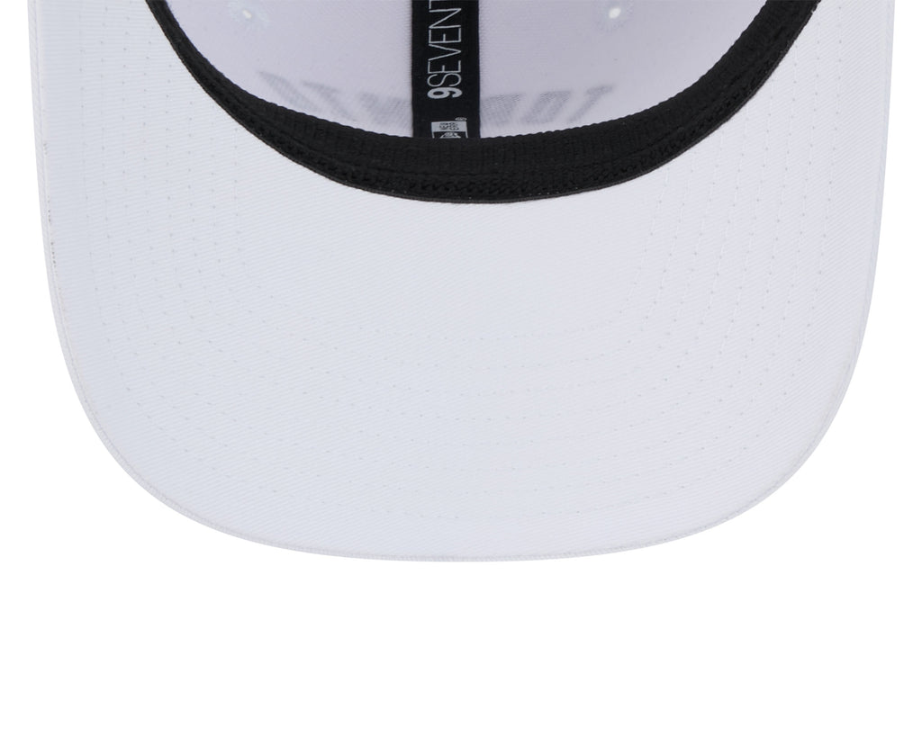 Toronto Maple Leafs NHL New Era Men White 9Seventy Snapback Hat product image 4, provided for visual reference and product