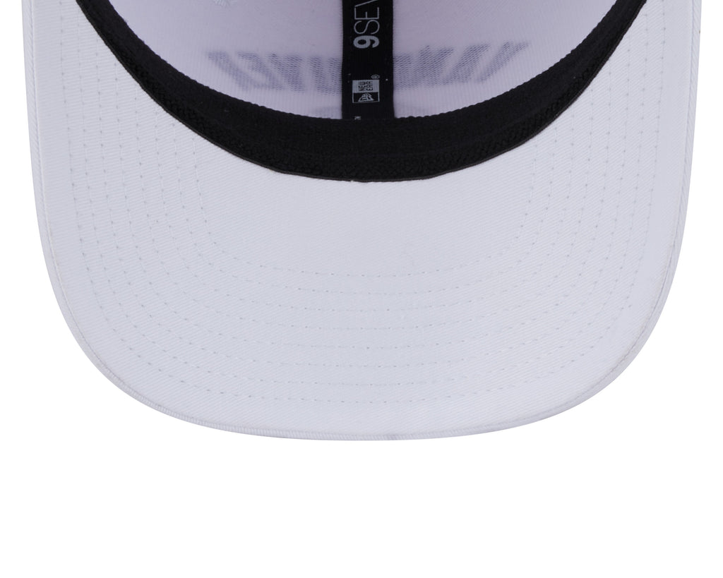 Vancouver Canucks NHL New Era Men White 9Seventy Snapback Hat product image 4, provided for visual reference and product
