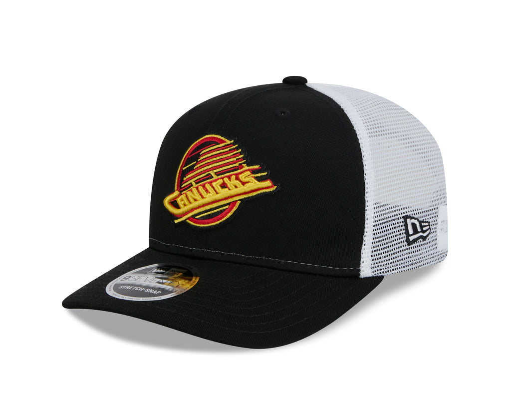 Vancouver Canucks NHL New Era Men Black 9Seventy Trucker Snapback Hat product image 1, provided for visual reference and