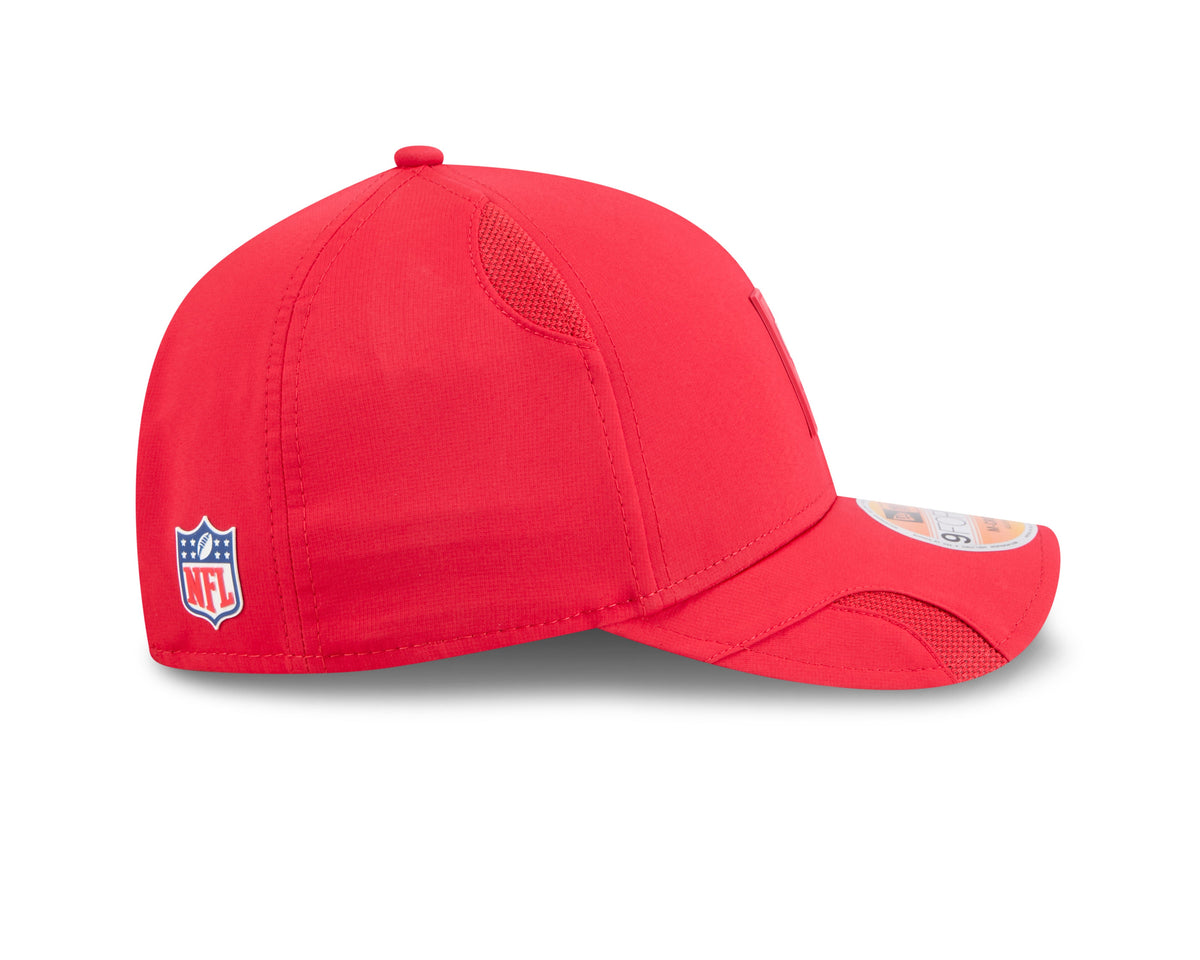 Kansas City Chiefs NFL New Era Men Red 9Forty 2025 Sideline M-Crown Snapback product image 3, provided for visual reference