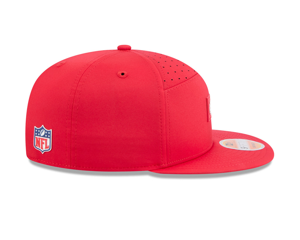 Kansas City Chiefs NFL New Era Men Red 9Fifty 2025 Sideline Hot Weather Split Panel Snapback product image 3, provided for