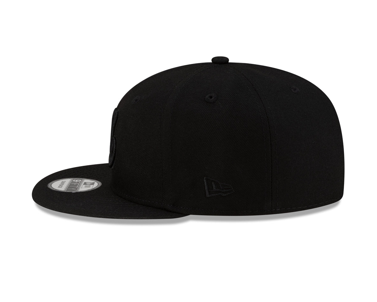 Montreal Expos MLB New Era Men Black on Black 59Fifty Fitted Hat product image 3, provided for visual reference and product