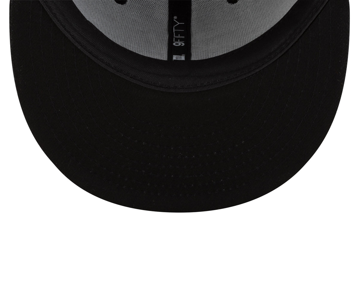Montreal Expos MLB New Era Men Black on Black 59Fifty Fitted Hat product image 2, provided for visual reference and product
