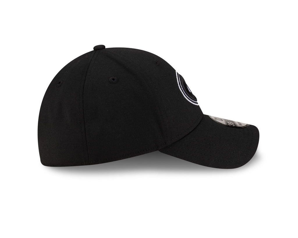 Montreal Canadiens NHL New Era Men Black/White 39Thirty Team Classic Stretch Fit Hat product image 3, provided for visual