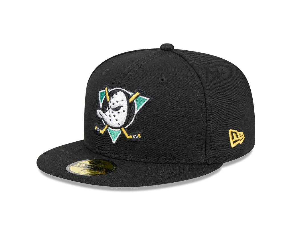 Anaheim Ducks NHL New Era Men Black 59Fifty Core Fitted Hat product image 1, provided for visual reference and product