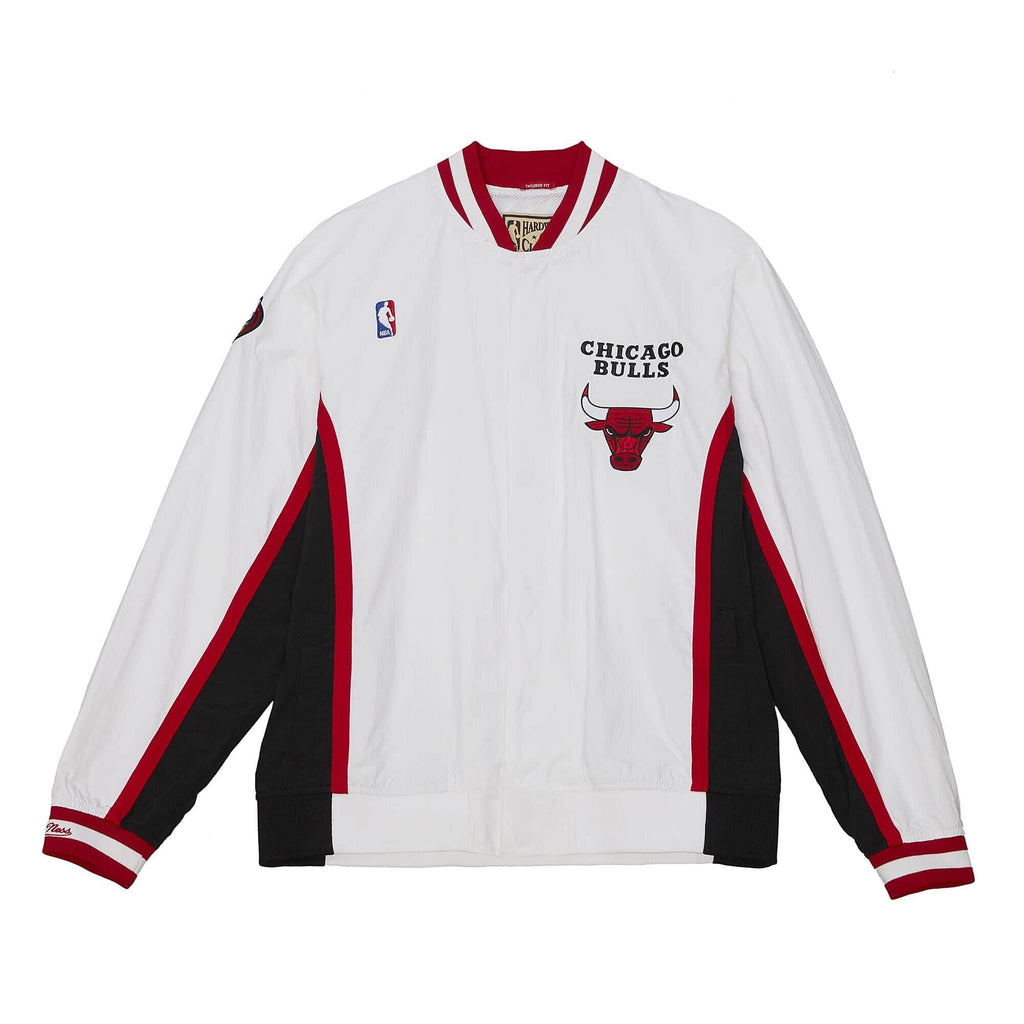 Chicago Bulls NBA Mitchell & Ness Men’s White 1997-98 Finals Warm Up Jacket product image 1, provided for visual reference