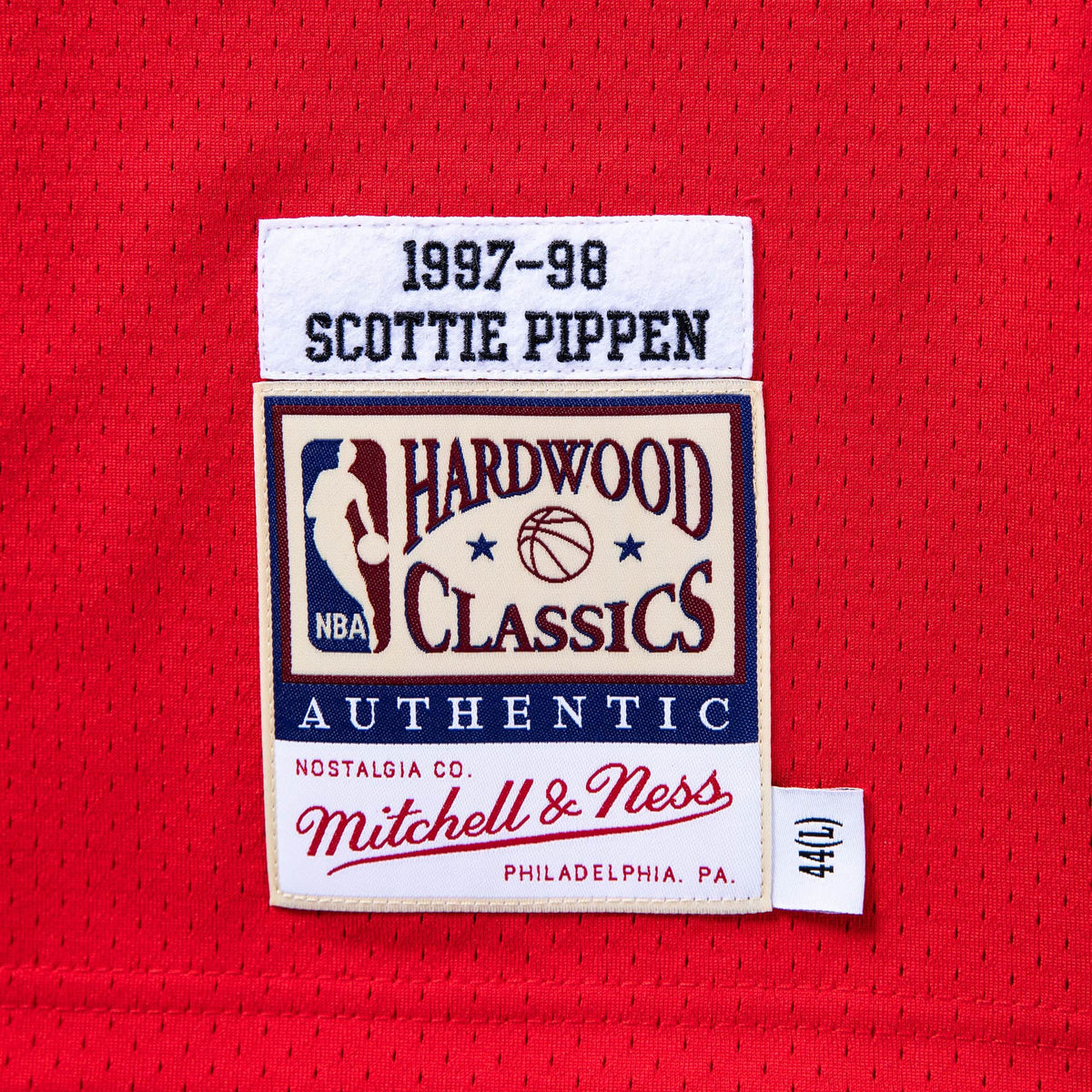 Scottie Pippen Chicago Bulls NBA Mitchell & Ness Men Red 1997-98 Hardwood Classic Authentic Jersey product image 3, provided