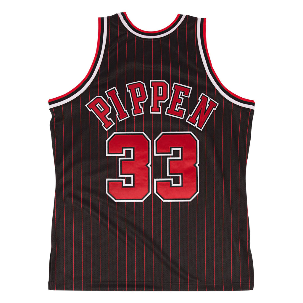 Scottie Pippen Chicago Bulls NBA Mitchell & Ness Men Black 1995-96 Hardwood Classic Authentic Jersey product image 1,