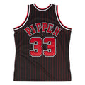 Scottie Pippen Chicago Bulls NBA Mitchell & Ness Men Black 1995-96 Hardwood Classic Authentic Jersey product image 1,
