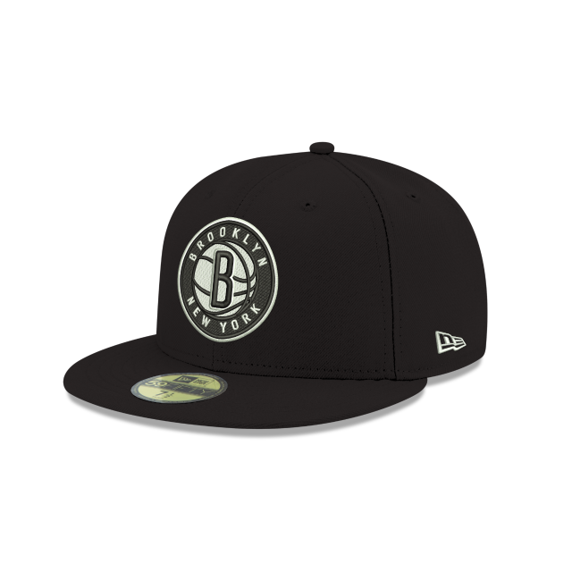 Brooklyn Nets NBA New Era Men Black 59Fifty Alternate Fitted Hat product image 1, provided for visual reference and product