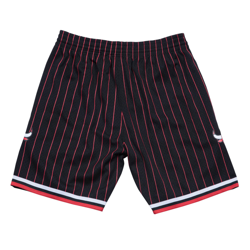 Chicago Bulls NBA Mitchell & Ness Men Black 1996-97 Alternate Hardwood Classics Swingman Shorts product image 2, provided