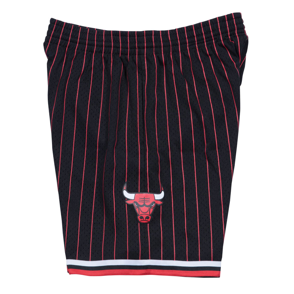 Chicago Bulls NBA Mitchell & Ness Men Black 1996-97 Alternate Hardwood Classics Swingman Shorts product image 4, provided