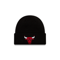 Chicago Bulls NBA New Era Men Black Core Classic Cuff Knit Beanie product image 1, provided for visual reference and product