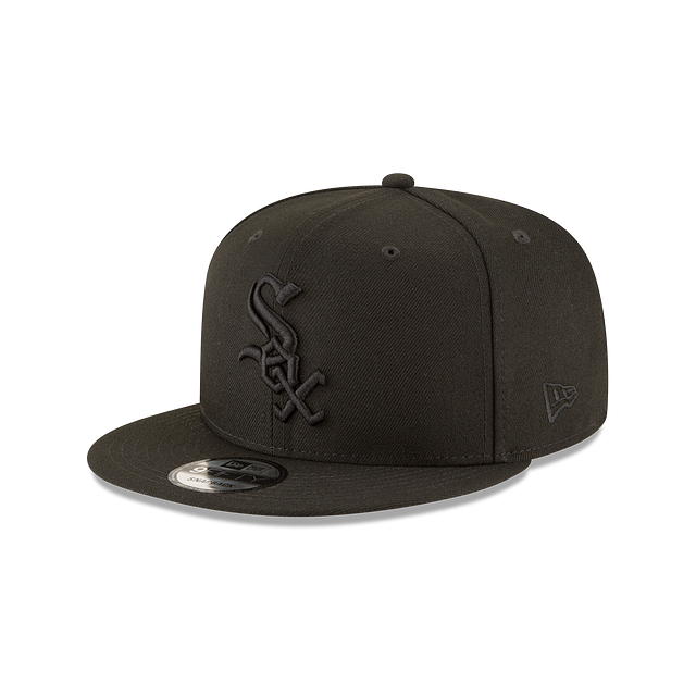 Chicago White Sox MLB New Era Men Black on Black 9Fifty Basic Snapback product image 1, provided for visual reference and