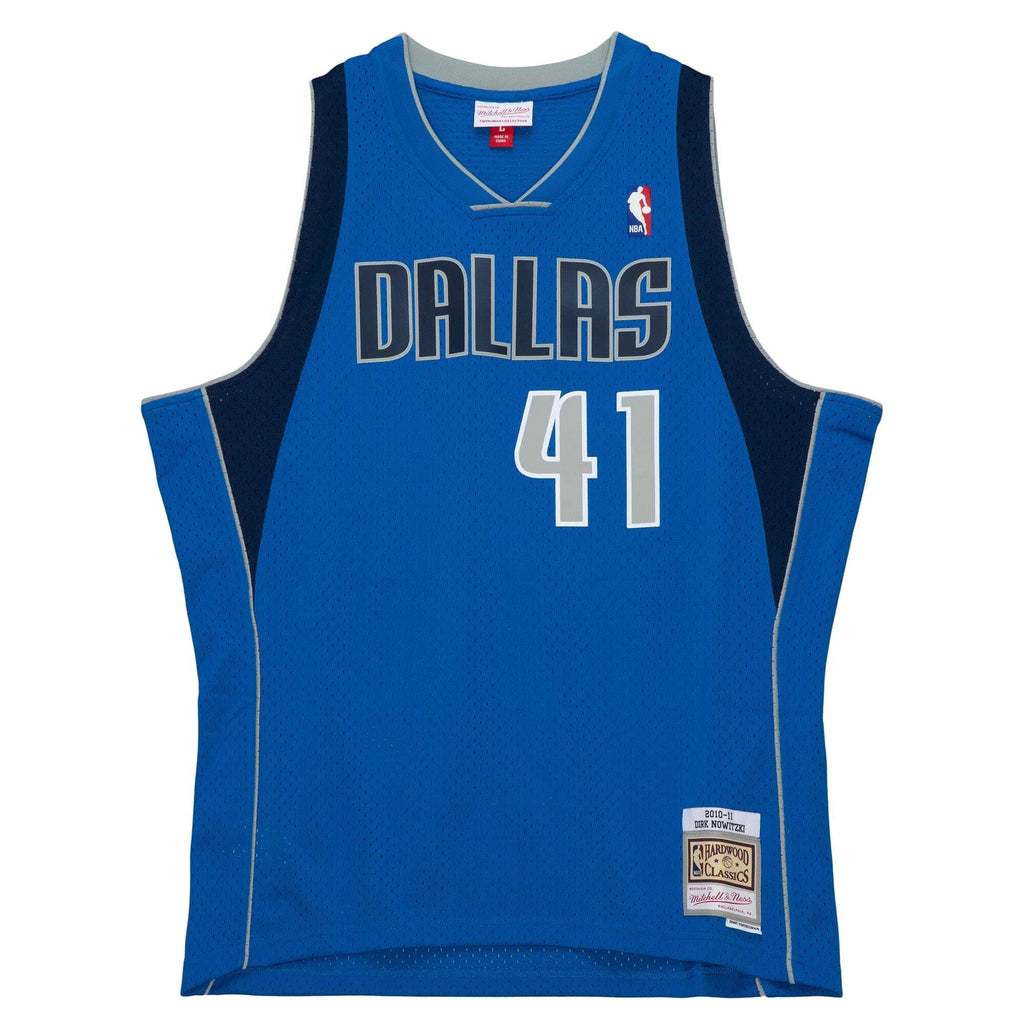 Dirk Nowitzki Dallas Mavericks NBA Mitchell & Ness Men Royal Blue 2010-11 Hardwood Classics Swingman Jersey product image 2,