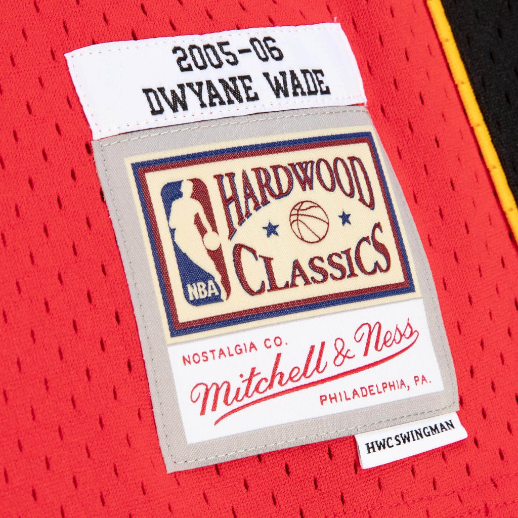 Dwyane Wade Miami Heat NBA Mitchell & Ness Men Red 2005-06 Hardwood Classics Swingman Jersey product image 4, provided for