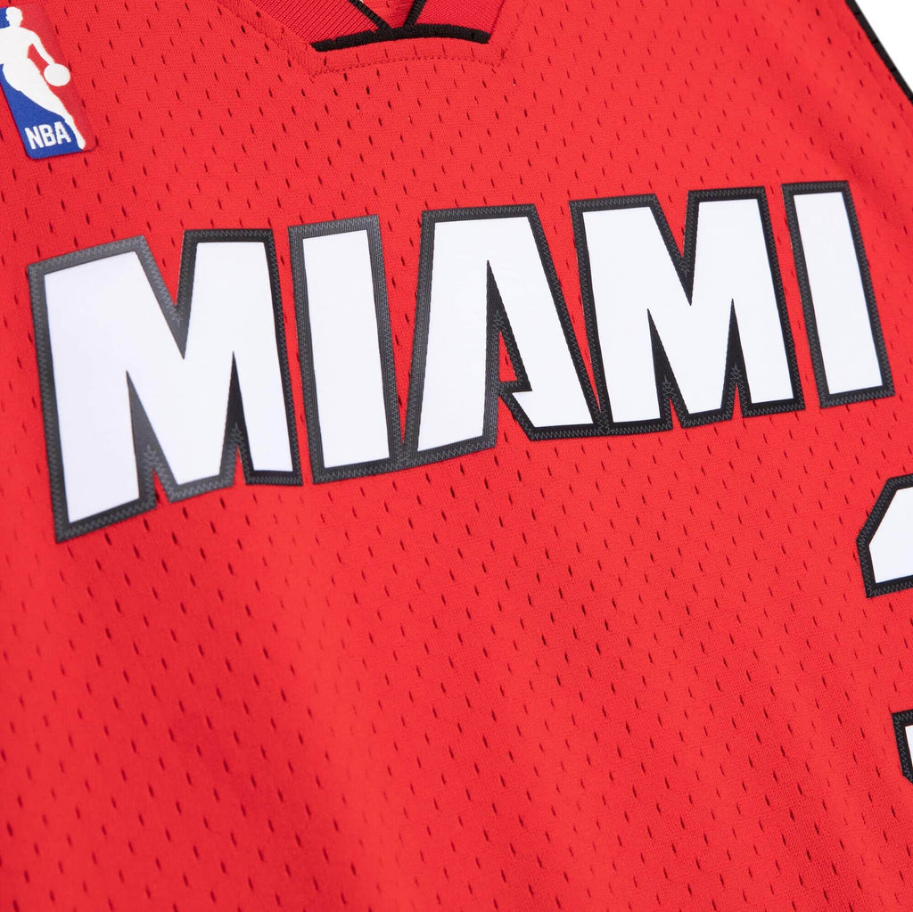 Dwyane Wade Miami Heat NBA Mitchell & Ness Men Red 2005-06 Hardwood Classics Swingman Jersey product image 3, provided for