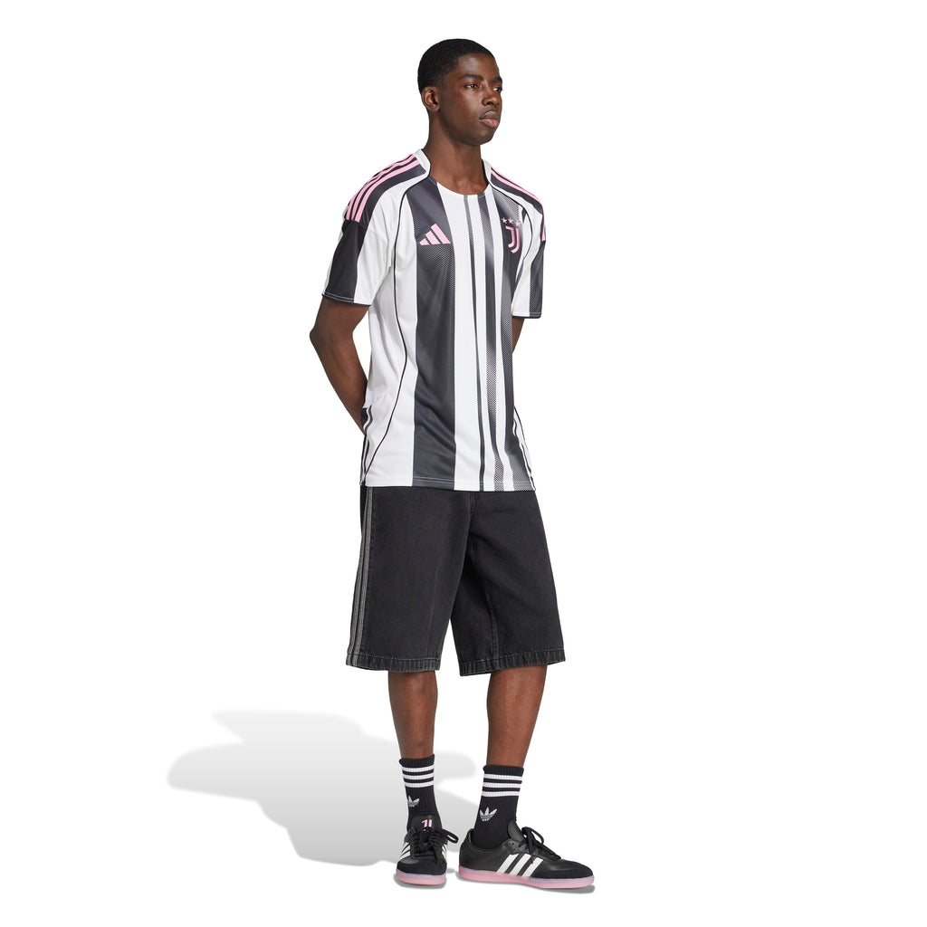 Juventus Serie A Adidas Men White 2025/26 Home Replica Jersey product image 5, provided for visual reference and product