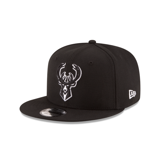 Milwaukee Bucks NBA New Era Men Black/White 9Fifty Basic Snapback product image 1, provided for visual reference and product