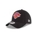 New York Knicks NBA New Era Men Black 39Thirty Team Classic Stretch Fit Hat product image 1, provided for visual reference