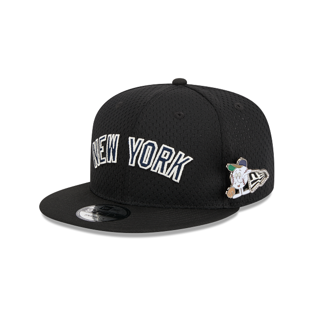 New York Yankees MLB New Era Men Black 9Fifty 2009 Inaugural Season Post Up Pin Snapback product image 1, provided for
