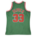 Scottie Pippen Chicago Bulls NBA Mitchell & Ness Men Green 1995-96 Hardwood Classics Swingman Jersey product image 1,