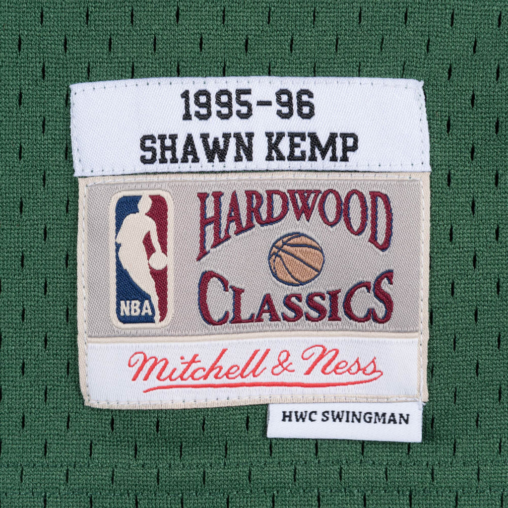 Shawn Kemp Seattle Supersonics NBA Mitchell & Ness Men Green 1995-96 Hardwood Classics Swingman Jersey product image 3,