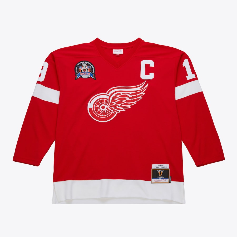 Steve Yzerman Detroit Red Wings NHL Mitchell & Ness Men Red 1996 Power Play Authentic Jersey product image 2, provided for