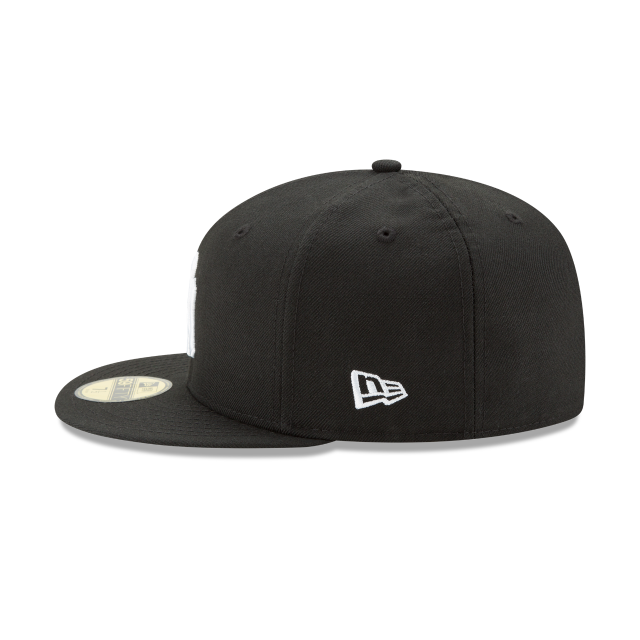 New York Yankees MLB New Era Men Black / White 59Fifty Basic Fitted Hat product image 4, provided for visual reference and