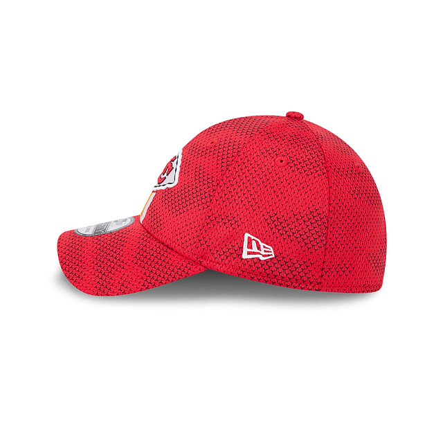 Kansas City Chiefs NFL New Era Men Red 39Thirty 2024 Sideline Stretch Fit Hat product image 5, provided for visual reference