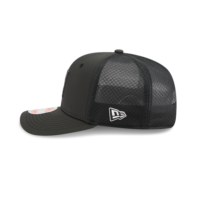 Atlanta Falcons NFL New Era Men Black 9Seventy 2025 Sideline Hot Weather Trucker Snapback product image 3, provided for