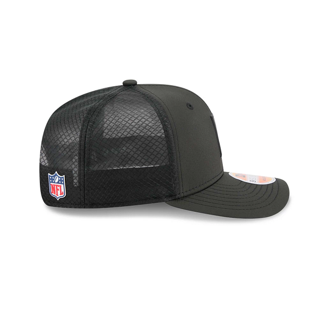 Atlanta Falcons NFL New Era Men Black 9Seventy 2025 Sideline Hot Weather Trucker Snapback product image 5, provided for
