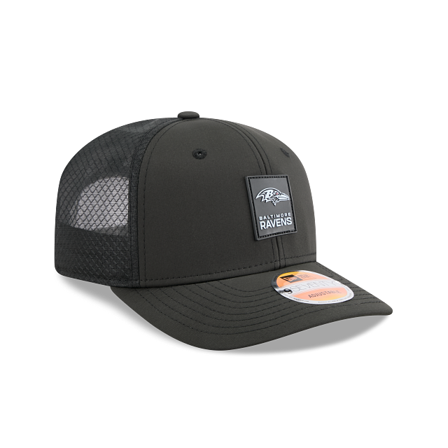 Baltimore Ravens NFL New Era Men Black 9Seventy 2025 Sideline Hot Weather Trucker Snapback product image 7, provided for