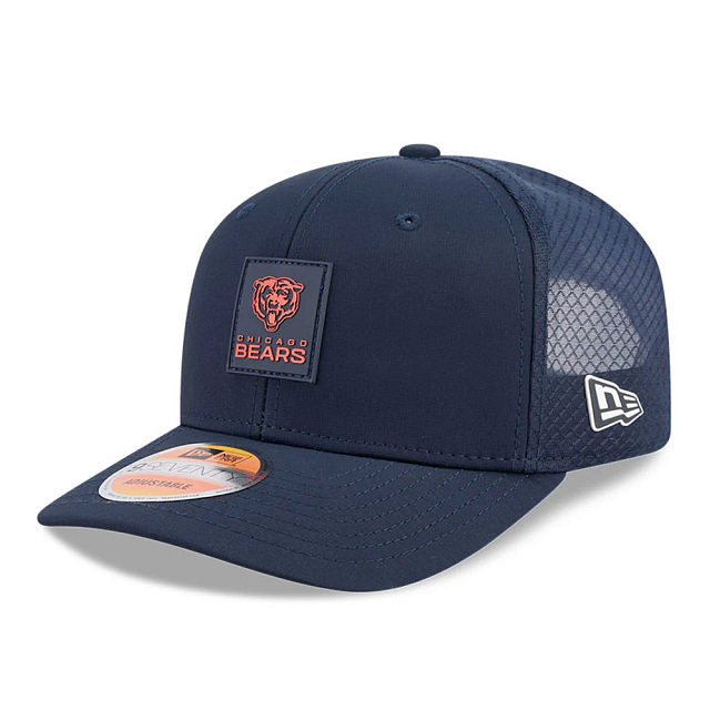 Chicago Bears NFL New Era Men Navy 9Seventy 2025 Sideline Hot Weather Trucker Snapback product image 1, provided for visual