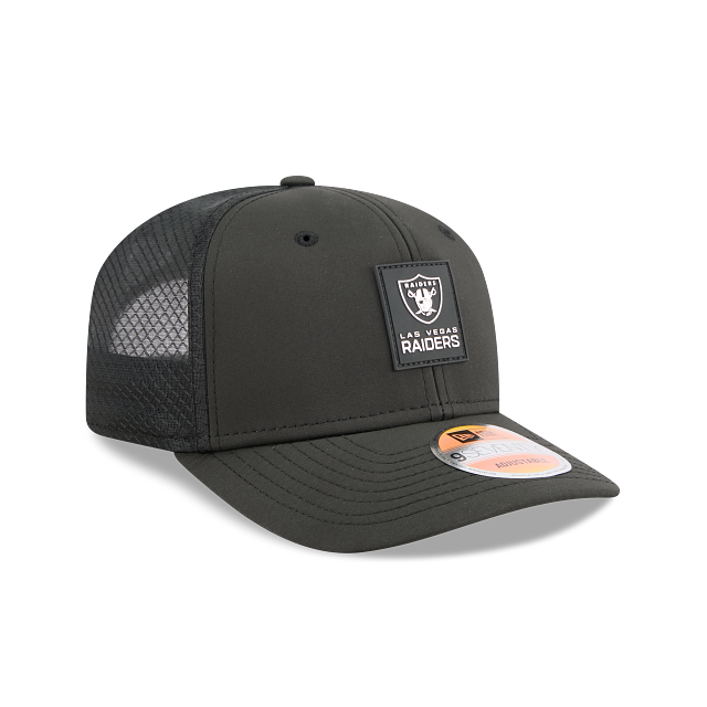 Las Vegas Raiders NFL New Era Men Black 9Seventy 2025 Sideline Hot Weather Trucker Snapback product image 4, provided for