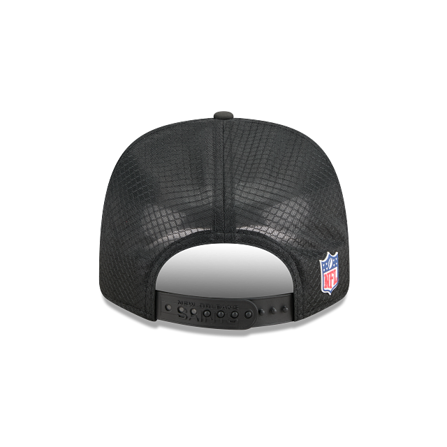 New Orleans Saints NFL New Era Men Black 9Seventy 2025 Sideline Hot Weather Trucker Snapback product image 2, provided for