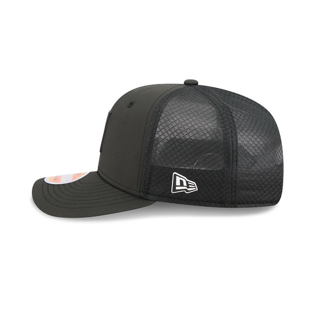 New Orleans Saints NFL New Era Men Black 9Seventy 2025 Sideline Hot Weather Trucker Snapback product image 5, provided for