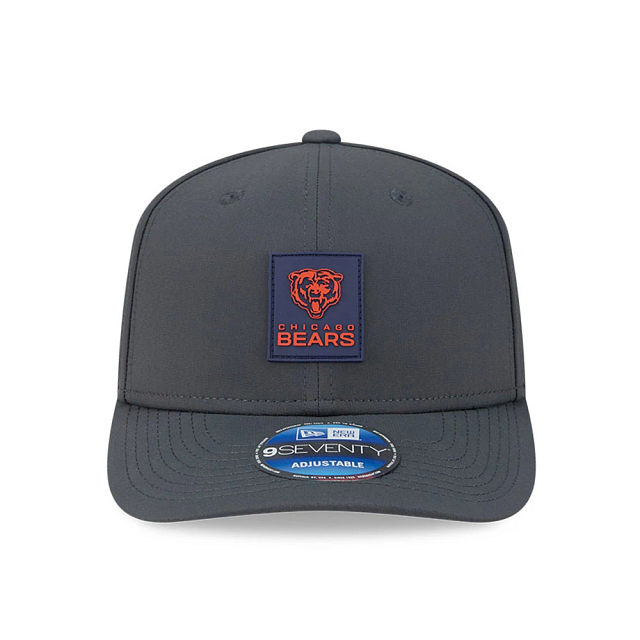 Chicago Bears NFL New Era Men Charcoal 9Seventy 2025 Sideline Stretch Snapback product image 3, provided for visual