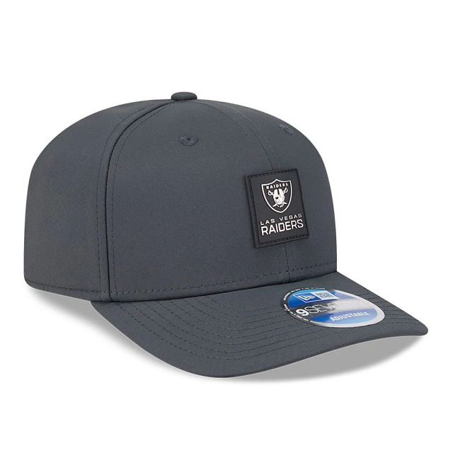 Las Vegas Raiders NFL New Era Men Charcoal 9Seventy 2025 Sideline Stretch Snapback product image 4, provided for visual