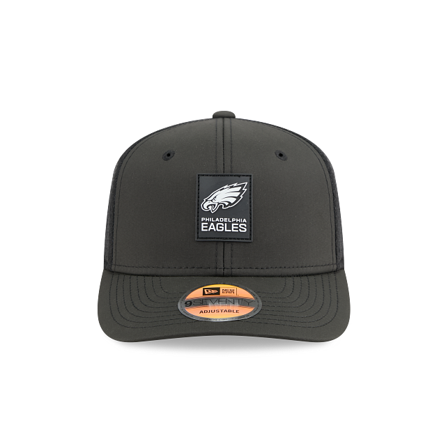 Philadelphia Eagles NFL New Era Men Charcoal 9Seventy 2025 Sideline Hot Weather Trucker Snapback product image 2, provided