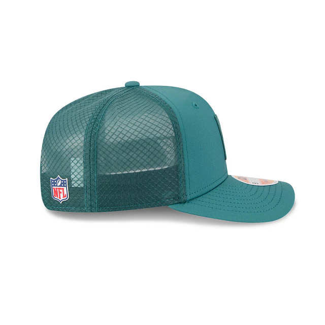 Philadelphia Eagles NFL New Era Men Midnight Green 9Seventy 2025 Sideline Hot Weather Trucker Snapback product image 4,