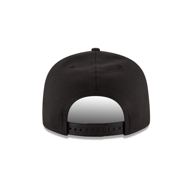 New England Patriots NFL New Era Men Black on Black 9Fifty Basic Snapback product image 2, provided for visual reference and