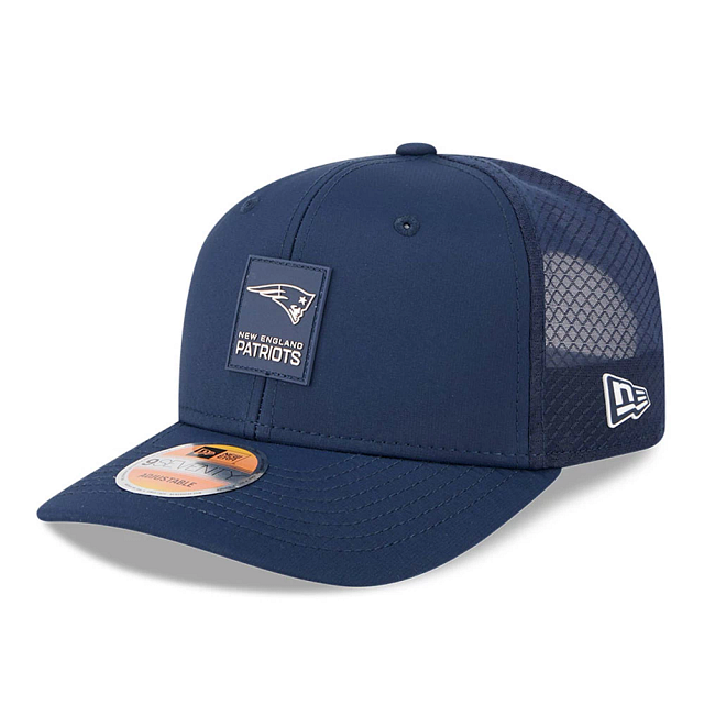 New England Patriots NFL New Era Men Oceanside Blue 9Seventy 2025 Sideline Hot Weather Trucker Snapback product image 1,