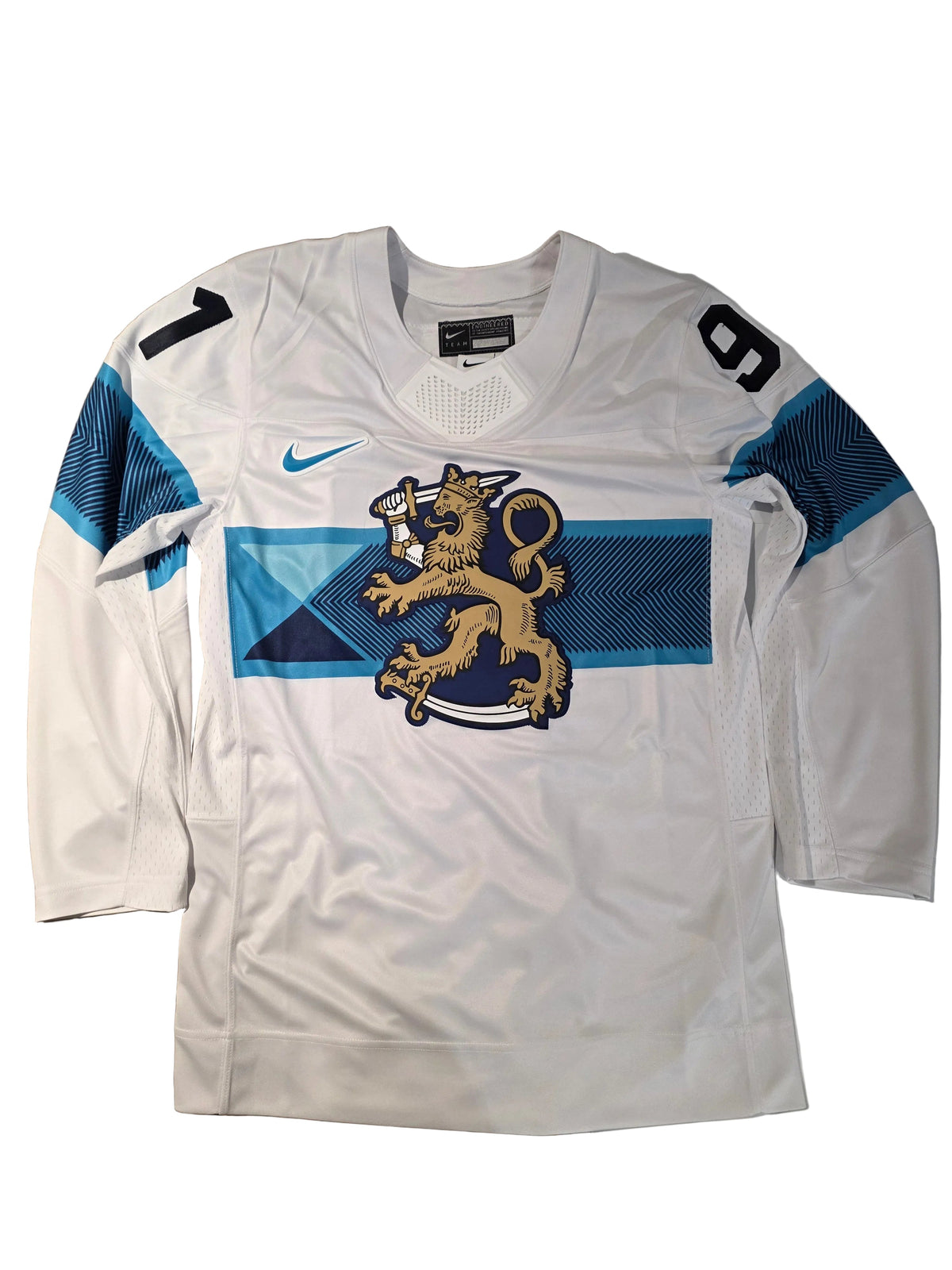 Oliver Kapanen Finland Hockey IIHF Nike Men White 2026 Pro-Stitched Replica Jersey product image 2, provided for visual
