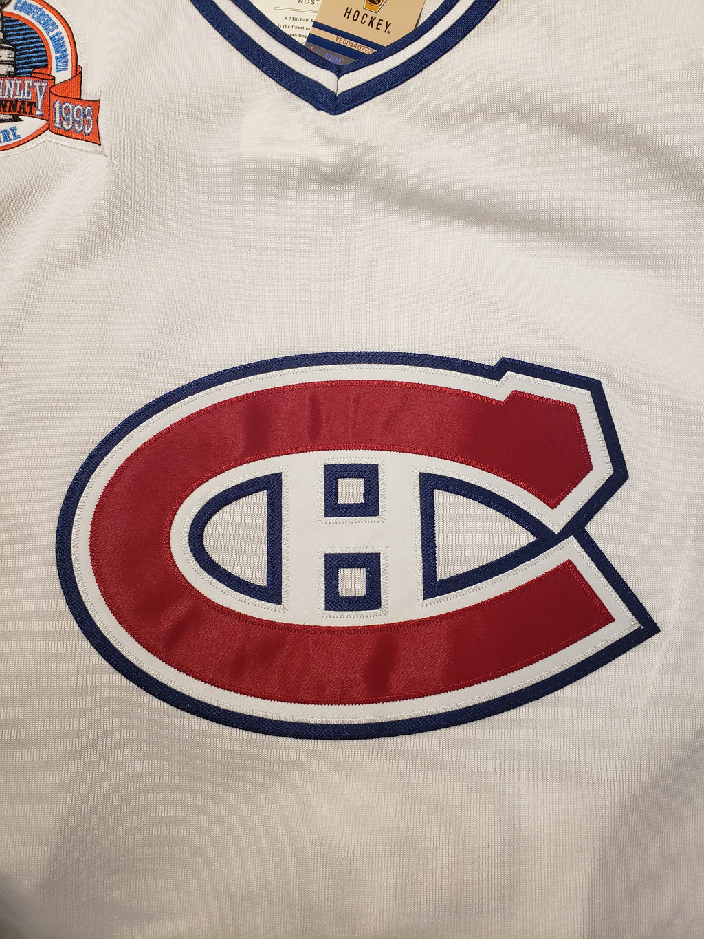 Patrick Roy Montreal Canadiens NHL Mitchell & Ness White Authentic Autographed Jersey Upper Deck Authenticated product image